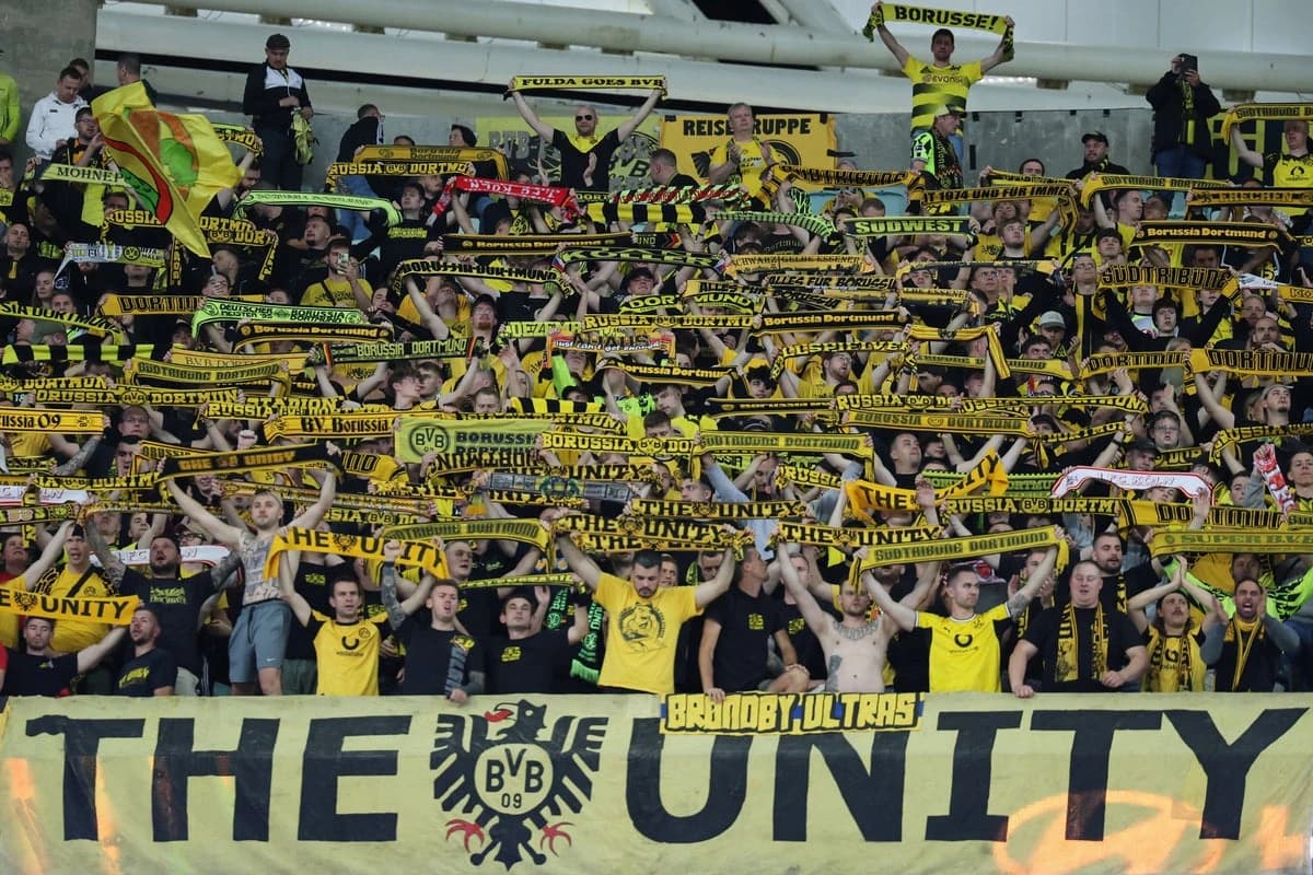 Borussia Dortmund take aim at influencers in bid to protect ‘stadium experience’