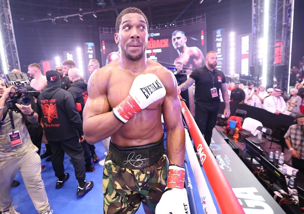Boxing stock watch: July's biggest winners and losers after a month of chaos and contradictions
