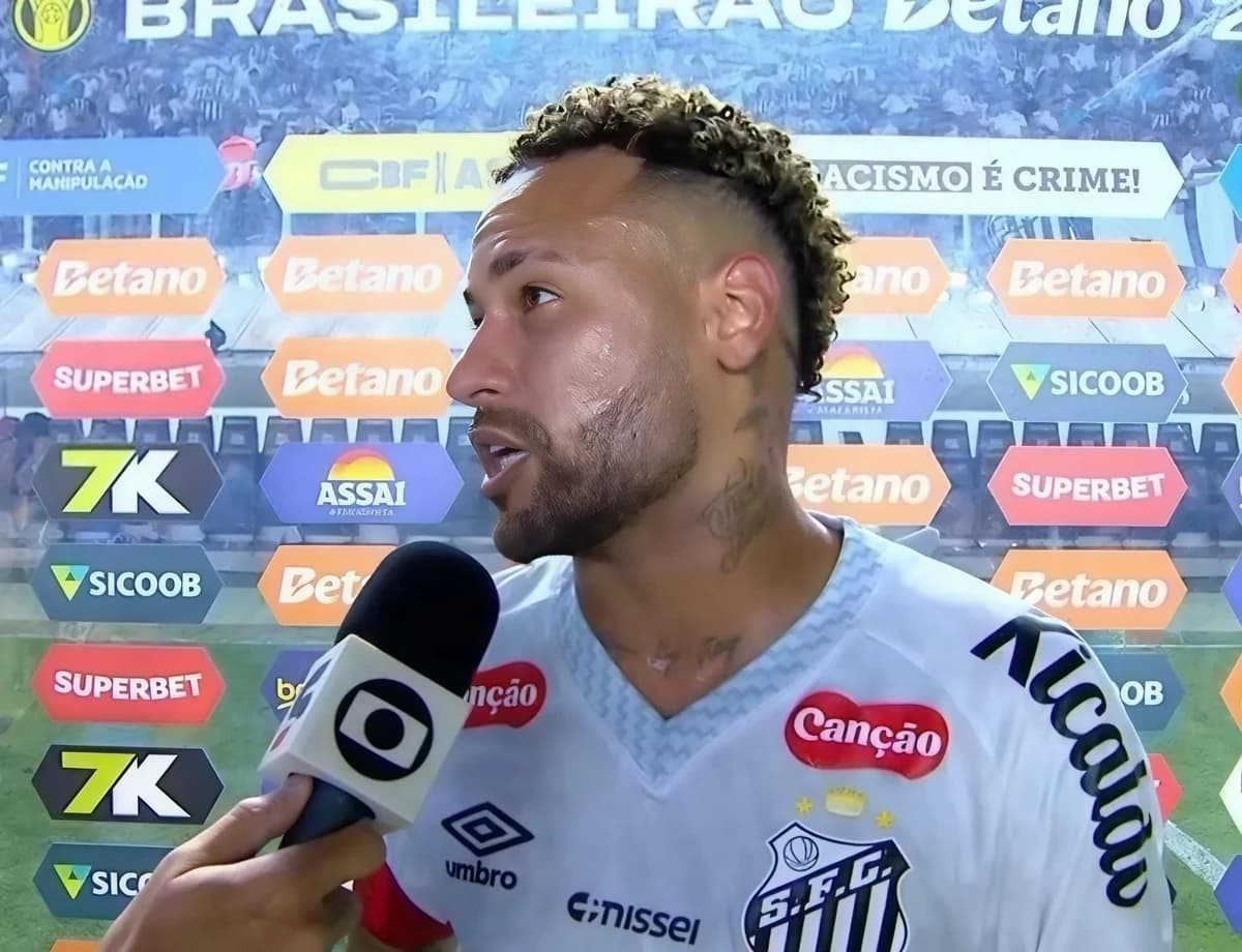 Brazilia: Neymar, autor a două goluri la revenirea sa la Santos, a sărbătorit mimând un joc de poker