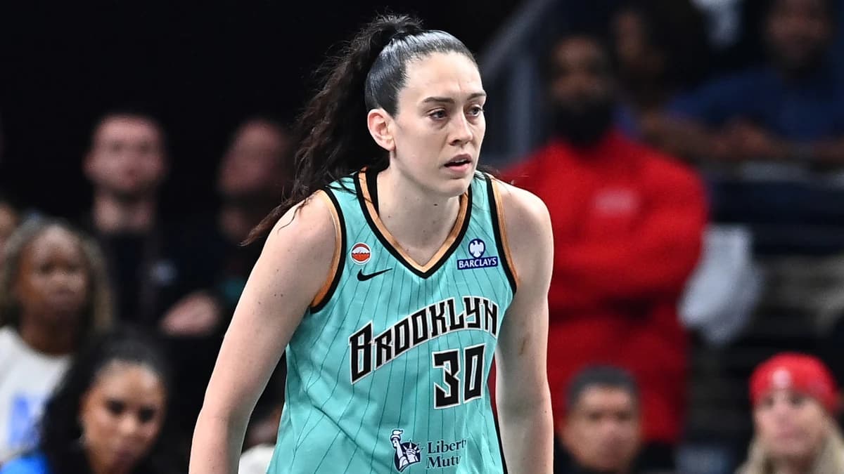 Breanna Stewart says refs wrongly told Liberty they had no timeouts left in final seconds of loss to