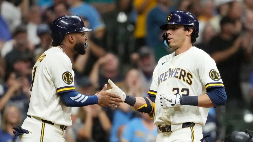 Brewers tie largest shutout with 22-0 rout of M's