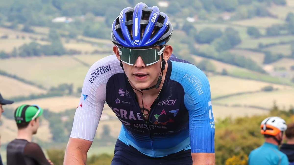 British cyclist Finlay Tarling dies aged 19 after accident during eighth stage of Volta a Portugal