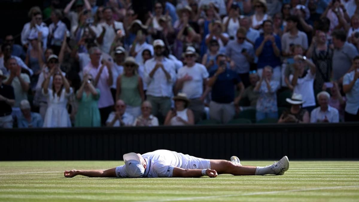 British wild card Fery shocks 9-seed at Wimbledon