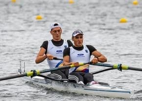 Bronz tricolor la dublu rame masculin la Campionatele Mondiale de canotaj tineret de la Duisburg, si
