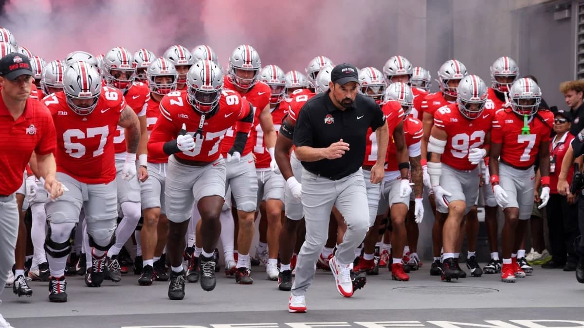 Buckeyes, Ducks lead off preseason coaches' poll