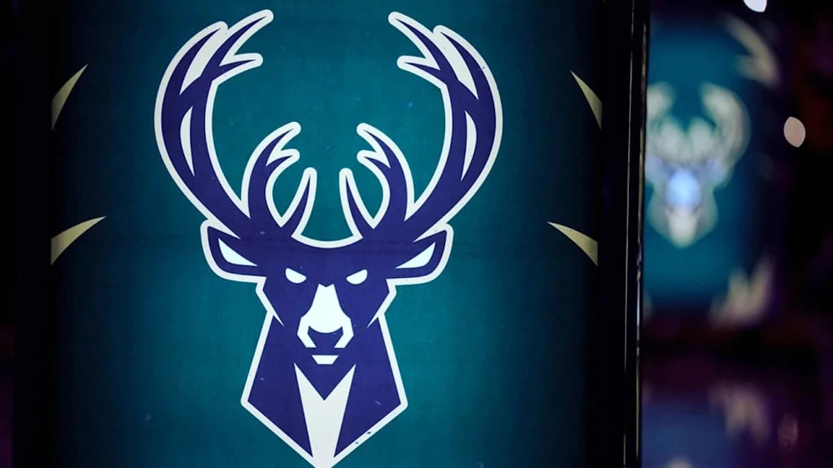 Bucks announce schedule change for home opener after Brewers reach World Series