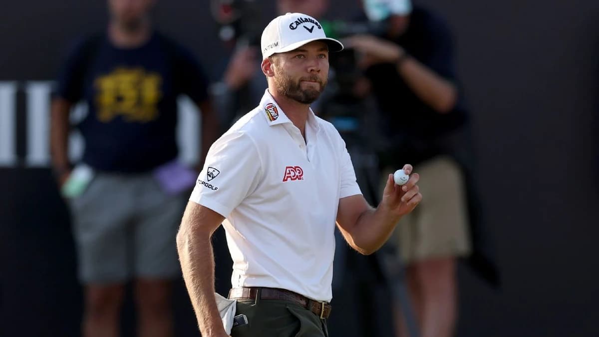 Burns holds Open lead; Fox, Kim two shots back