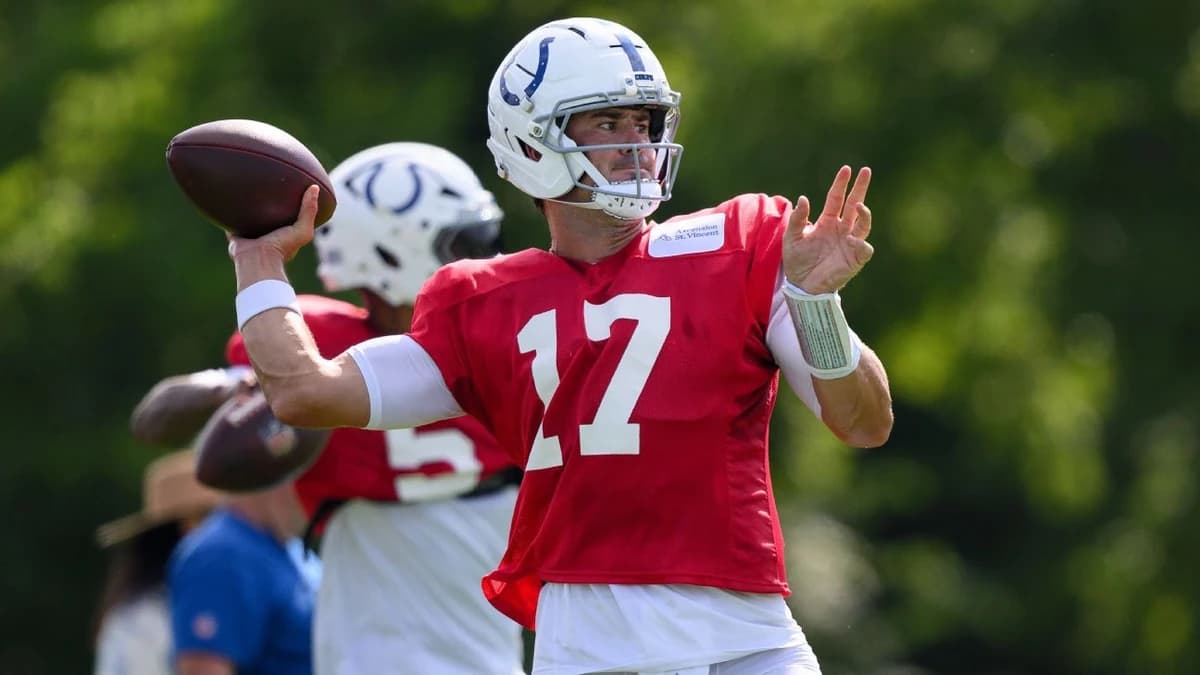 Buzz from 12 training camps -- including the latest on Jones, Mahomes and Hunter