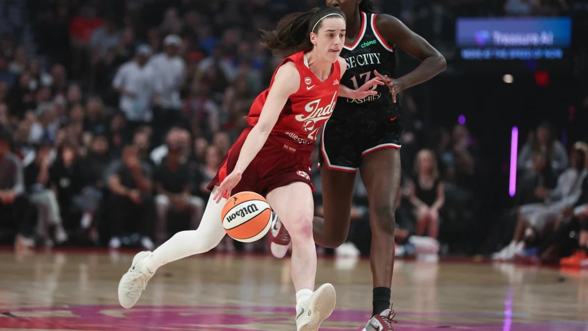 Caitlin Clark makes WNBA history with another triple-double as Fever win fifth straight despite dist