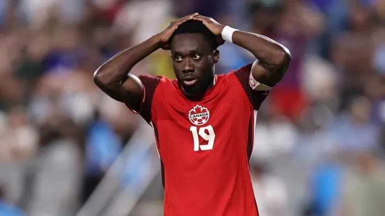 Canada gets awful news on Alphonso Davies injury before World Cup with Bayern Munich announcement
