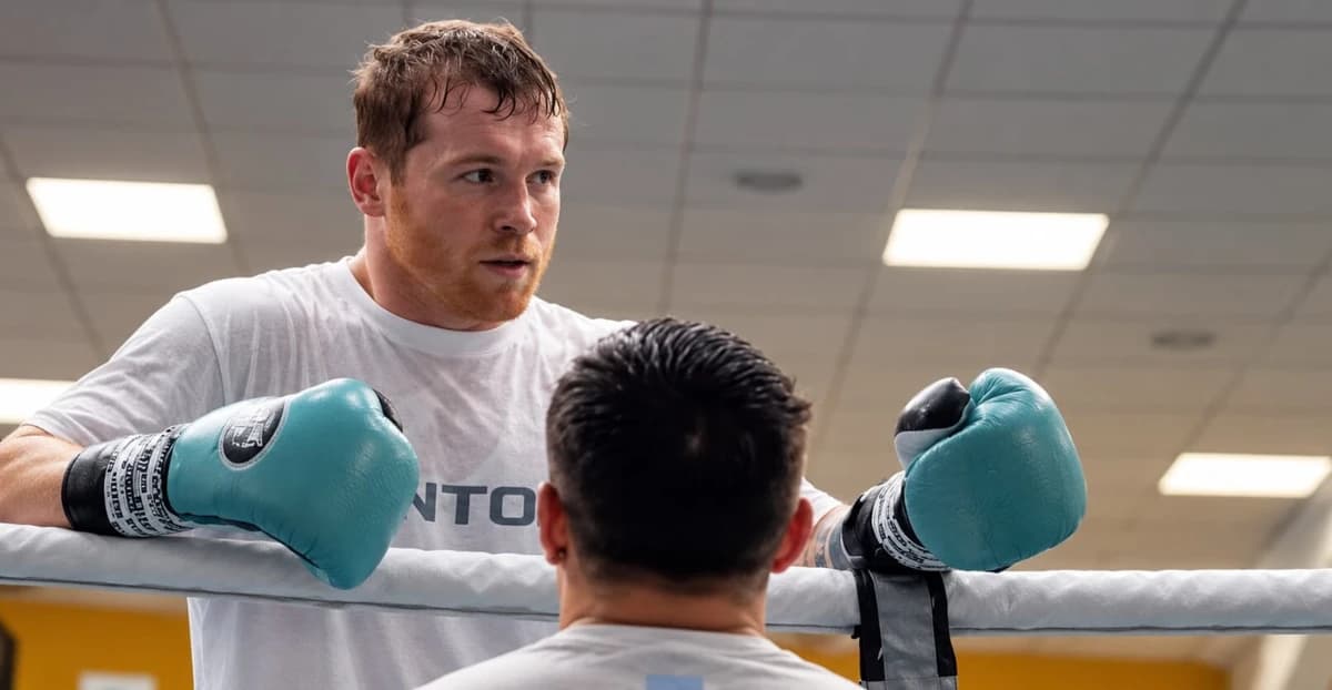 Canelo Alvarez Sticks With Original Riyadh Fight Plan