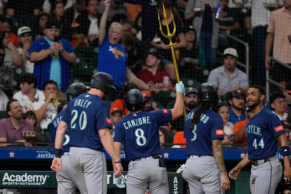Canzone’s first career grand slam sparks Mariners’ 10-2 rout of the Astros
