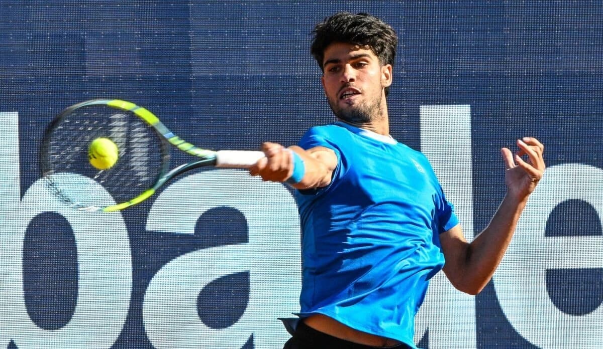 Carlos Alcaraz n-a mai jucat de aproape patru luni, dar a urcat în clasamentul ATP. Pe cine a depăși