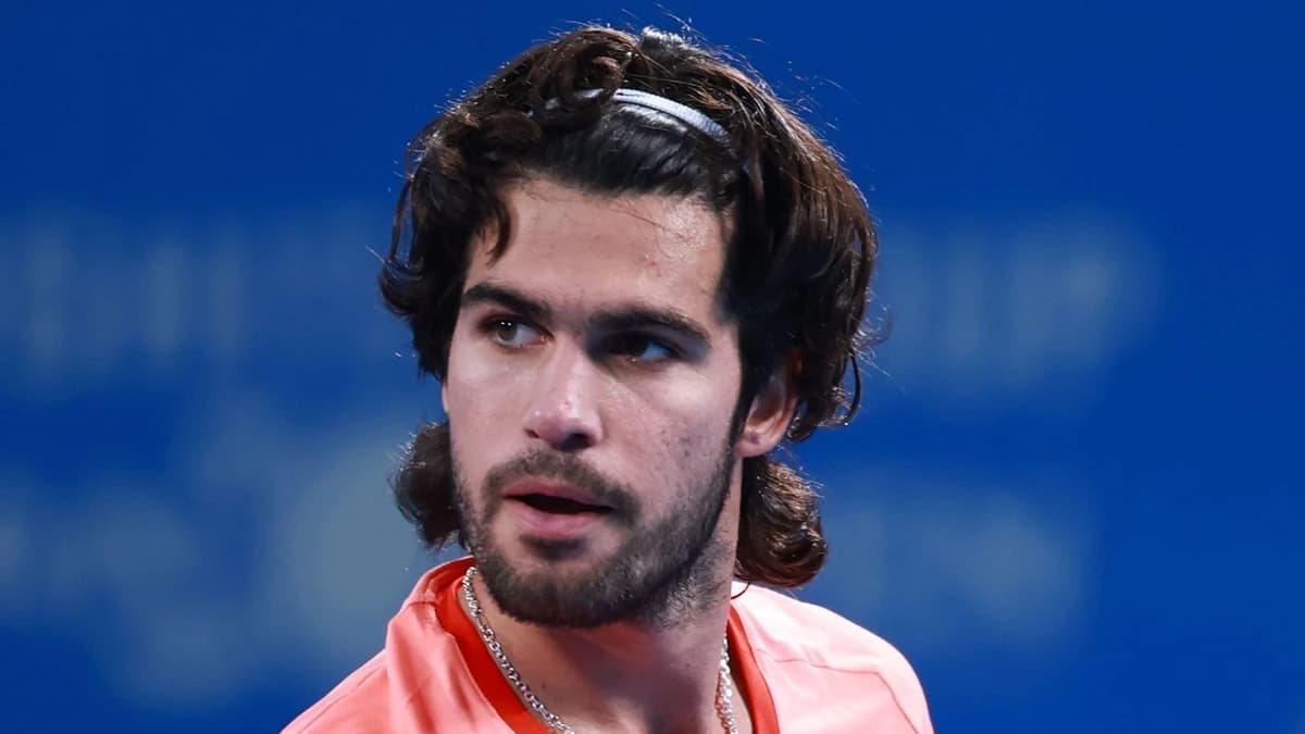 Carlos Alcaraz says tennis schedule 'going in wrong direction', players 'pushed too much' as Jannik