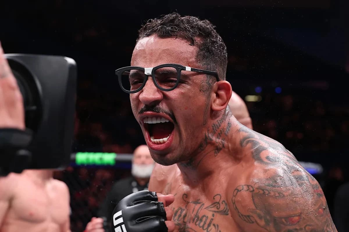 Carlos Prates: UFC promised Islam Makhachev title shot is next after signing new 8-fight contract