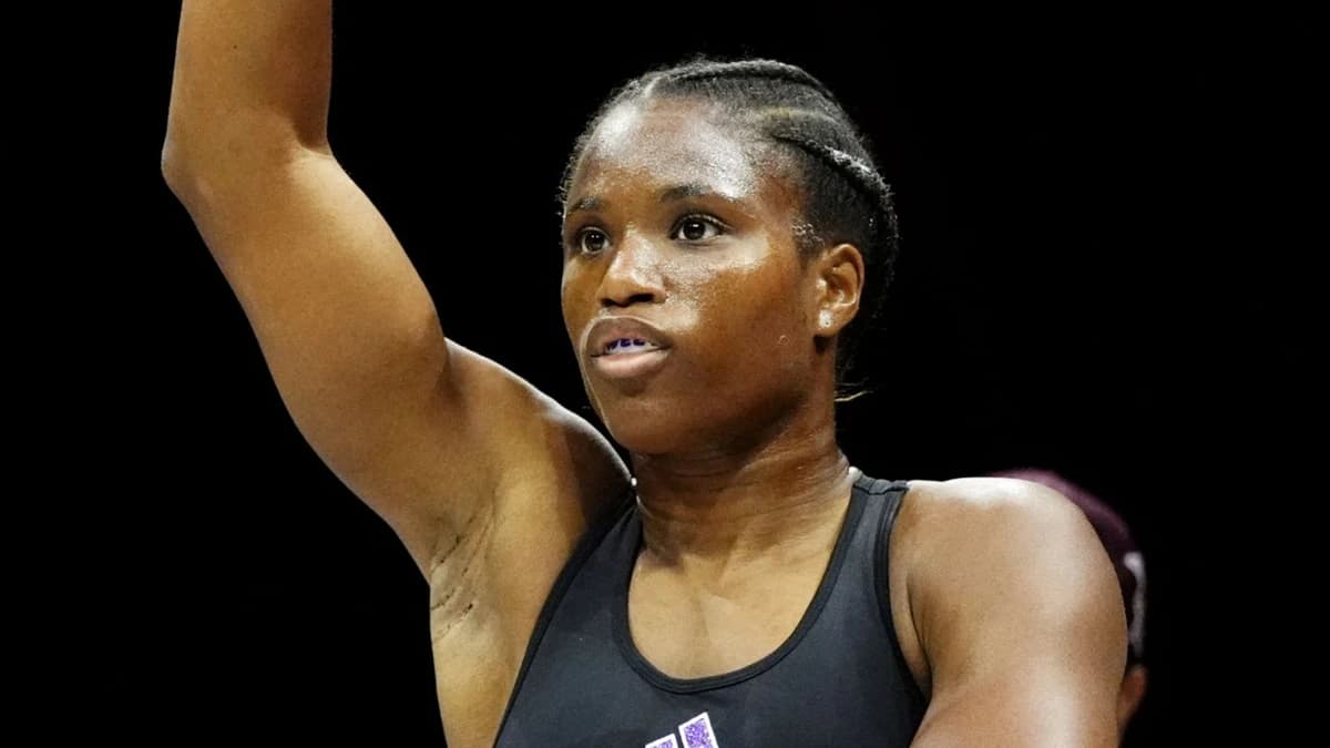 Caroline Dubois calls Alycia Baumgardner a coward and challenges American to make biggest fight in w