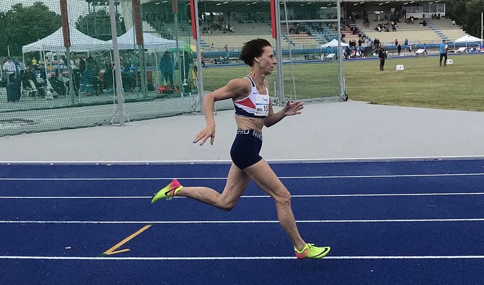 Caroline Powell breaks European W70 400m record