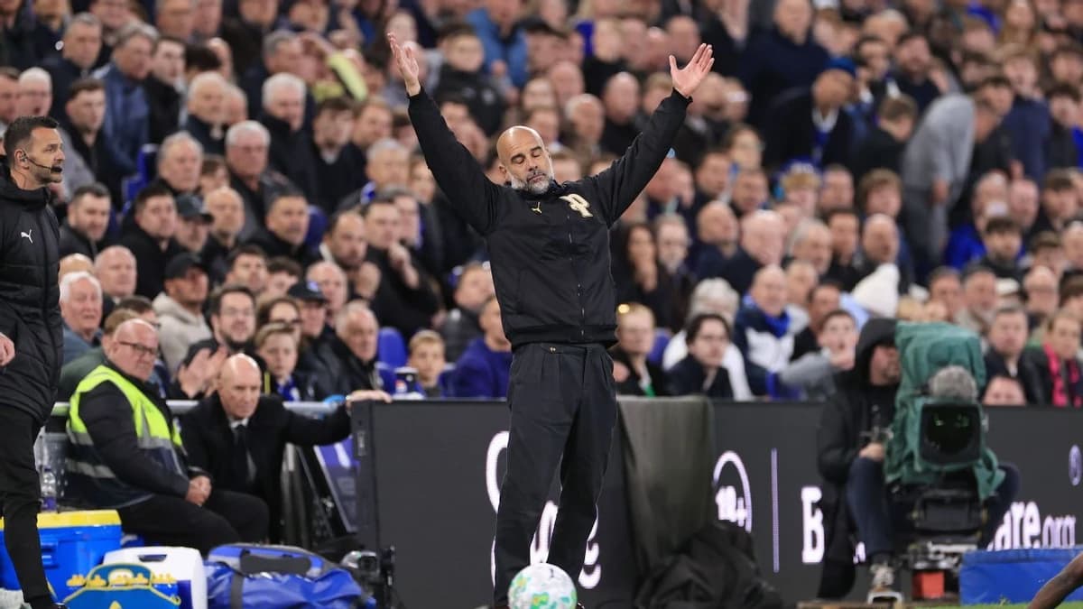 Carragher: 'Everybody' disappointed with Everton d...