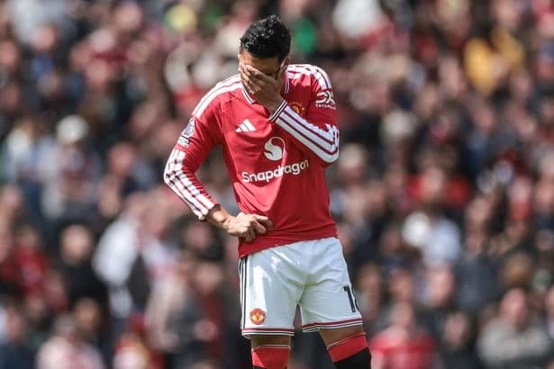 Casemiro posts emotional and honest statement after receiving Man Utd farewell