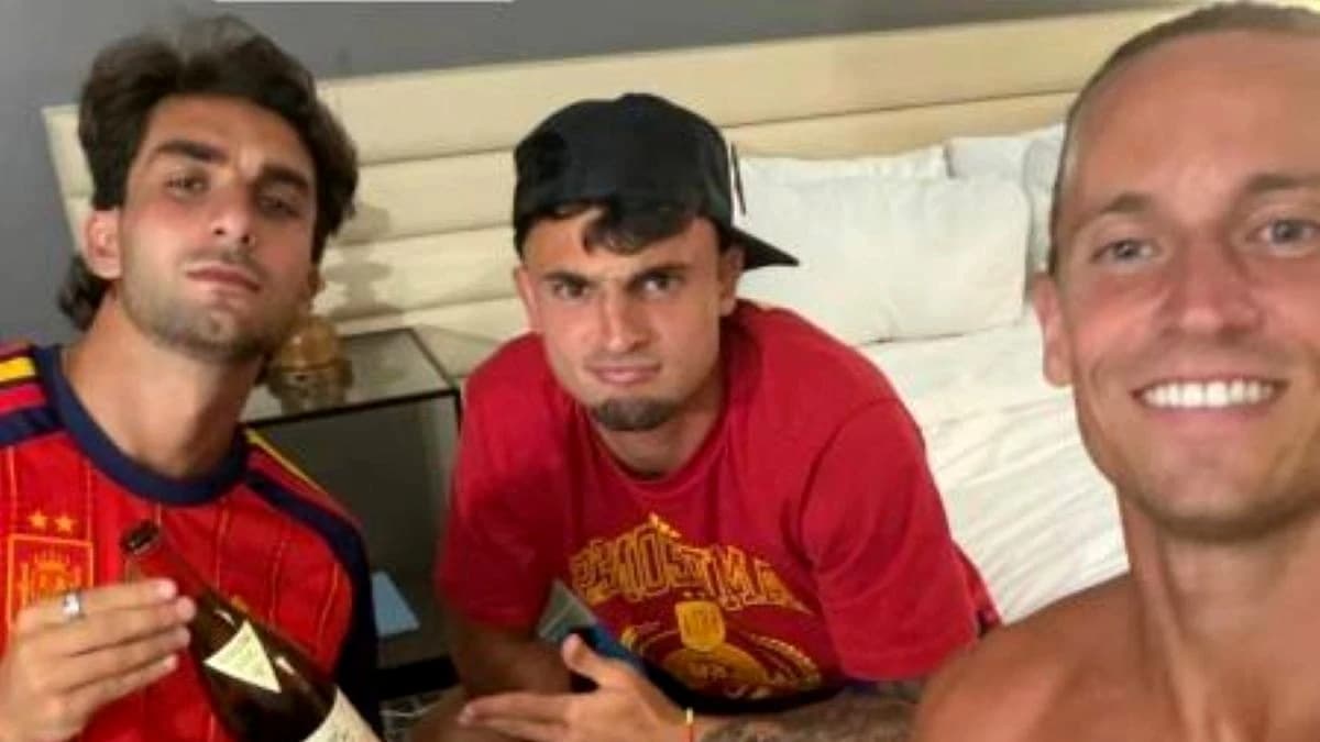 Cât au putut să cheltuie doi campioni mondiali pe o sticlă de vin, pe care au băut-o în vestiar, dup