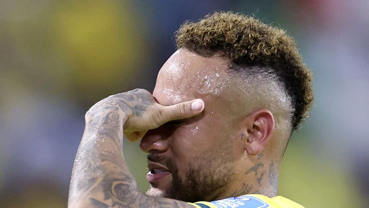 Ce nu s-a văzut la TV la revenirea lui Neymar după aproape 1000 de zile. Starul Braziliei a plâns pe
