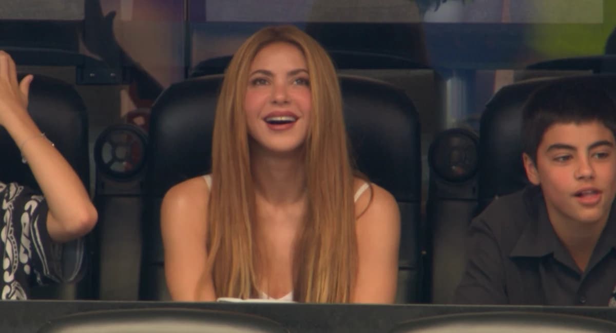 Ce s-a întâmplat când Shakira a apărut în direct la meciul Argentina – Austria, unde Messi a scris i