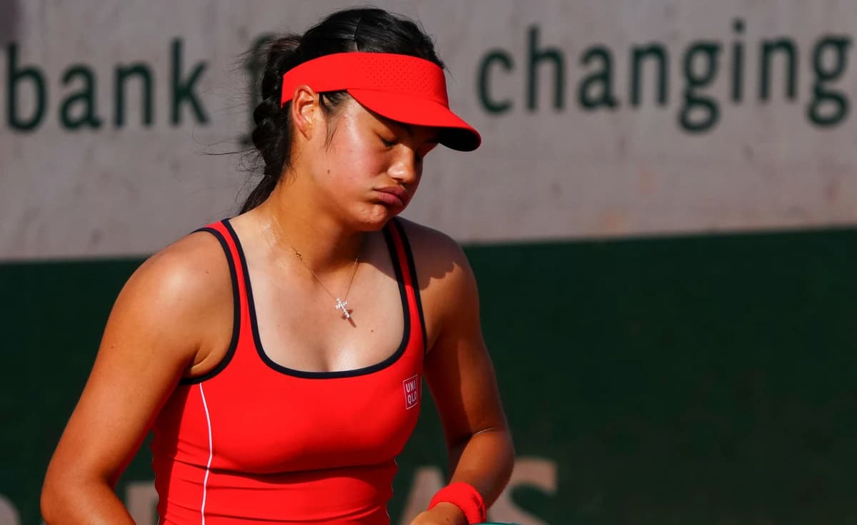 Ce surpriză! Emma Răducanu e OUT de la Roland Garros din turul 1! Borna negativă atinsă de britanică