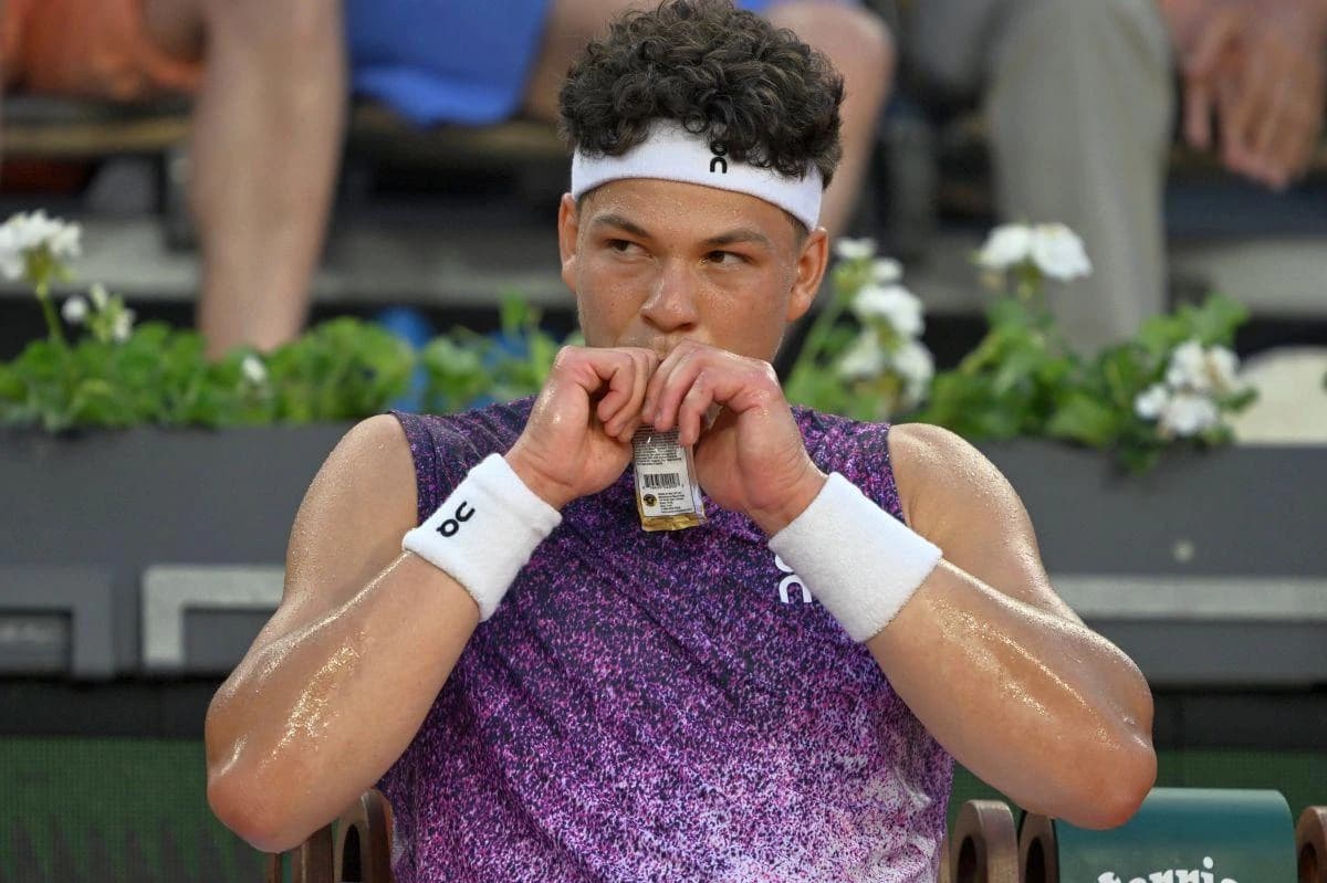 Cel mai „nebun” Roland Garros: favoriții au căzut ca spicele joi seara! Doar doi jucători din top 5