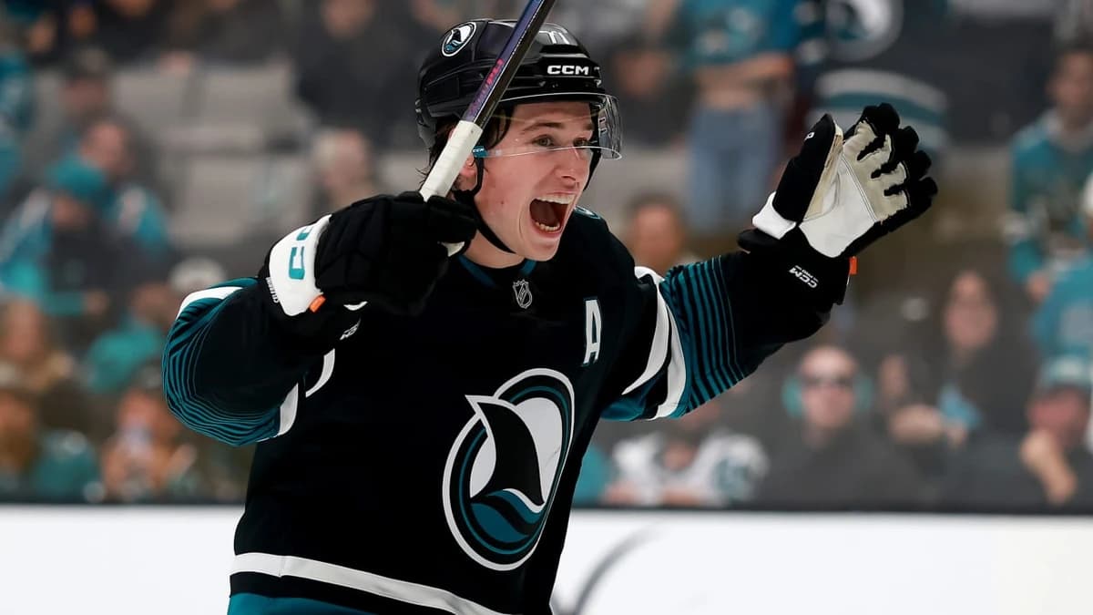 Celebrini signs 5-year, $94 million contract with Sharks