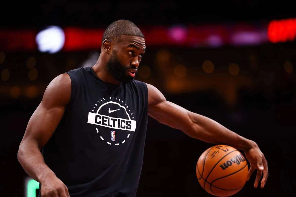 Celtics’ Brad Stevens honest with Jaylen Brown before news of Giannis interest leaked