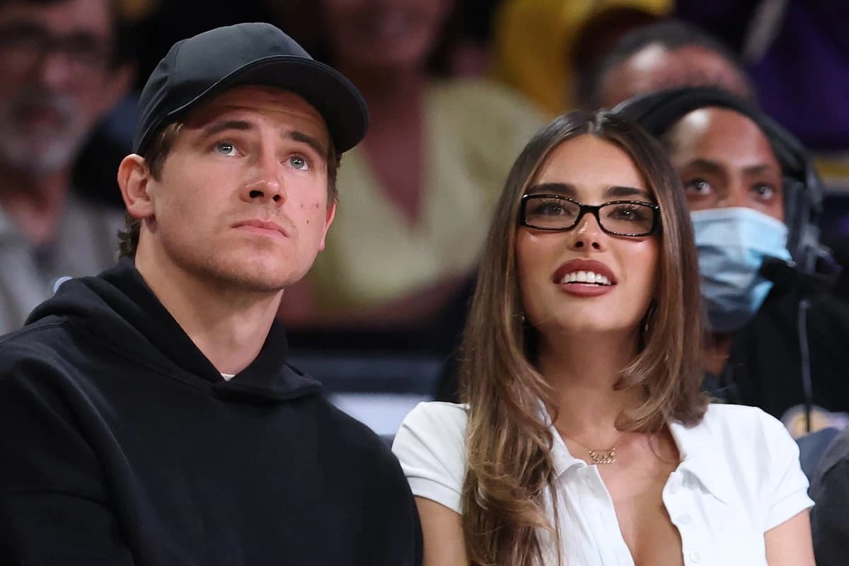 Chargers coach reacts to QB Justin Herbert missing offseason workouts to spend time with girlfriend