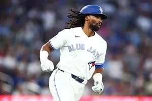 Charles McAdoo homers and Blue Jays win 2-1 to hand the Red Sox their 3rd straight loss