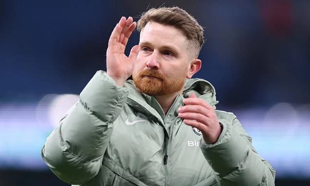 Chelsea vs Leeds - FA Cup LIVE: Callum McFarlane returns to dugout as crisis-hit Blues face Daniel F