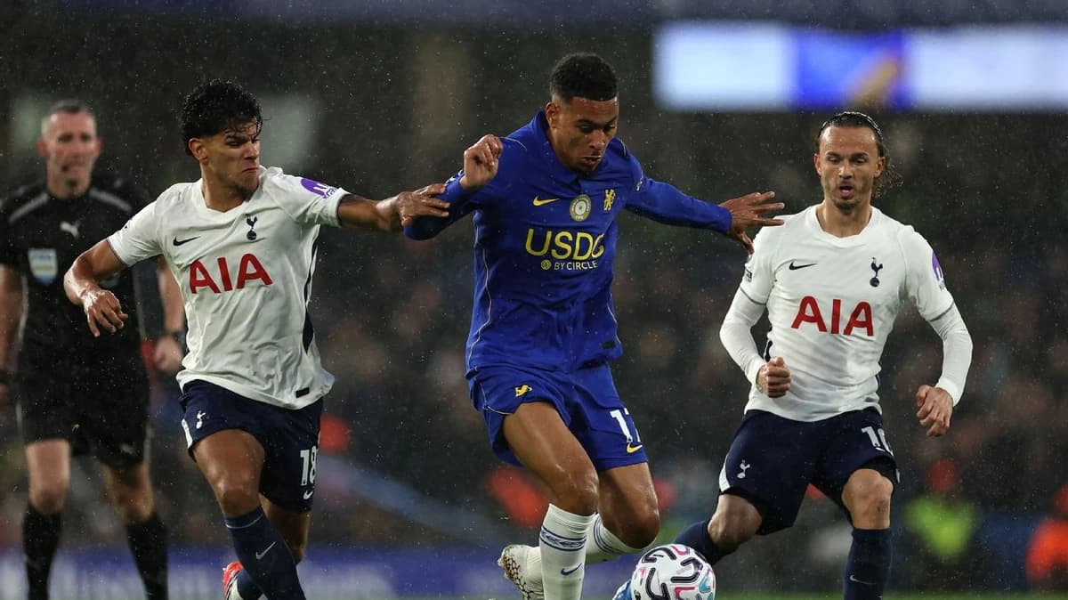 Chelsea vs. Tottenham LIVE: Premier League updates as João Pedro not in squad at Stamford Bridge