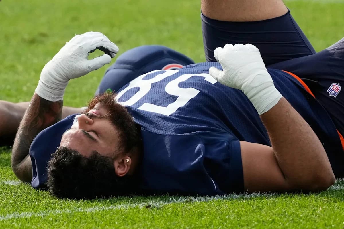 Chicago Bears right tackle Darnell Wright lands 4-year, $116 million contract, AP source says