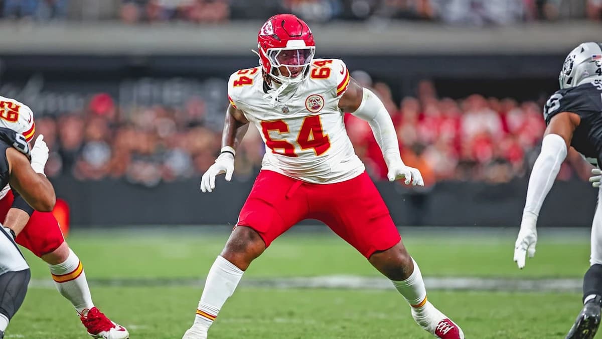 Chiefs Trade OT Wanya Morris to Atlanta
