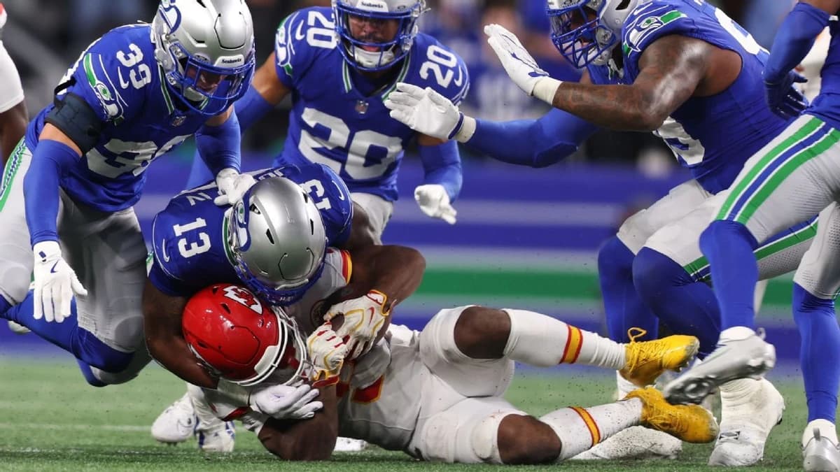 Chiefs' Walker held to season-low 36 rushing yards in return to Seattle