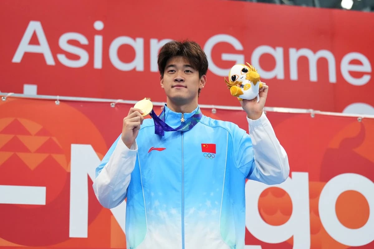 Chinezii sunt la picioarele lui Zhanle Pan după ce s-a antrenat cu David Popovici