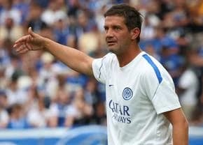 Chivu cere întăriri » Postul care-i dă cele mai mari bătăi de cap
