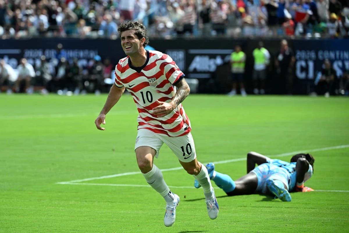 Christian Pulisic embraces pressure of leading US against Paraguay in World Cup opener
