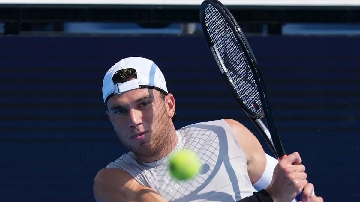 Cincinnati Open: Jack Draper beaten by Martin Landaluce in first round after blowing six set-point c
