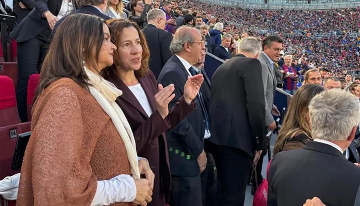 Cine e românca fotografiată în loja lui Joan Laporta la Barcelona – Real Madrid 2-0