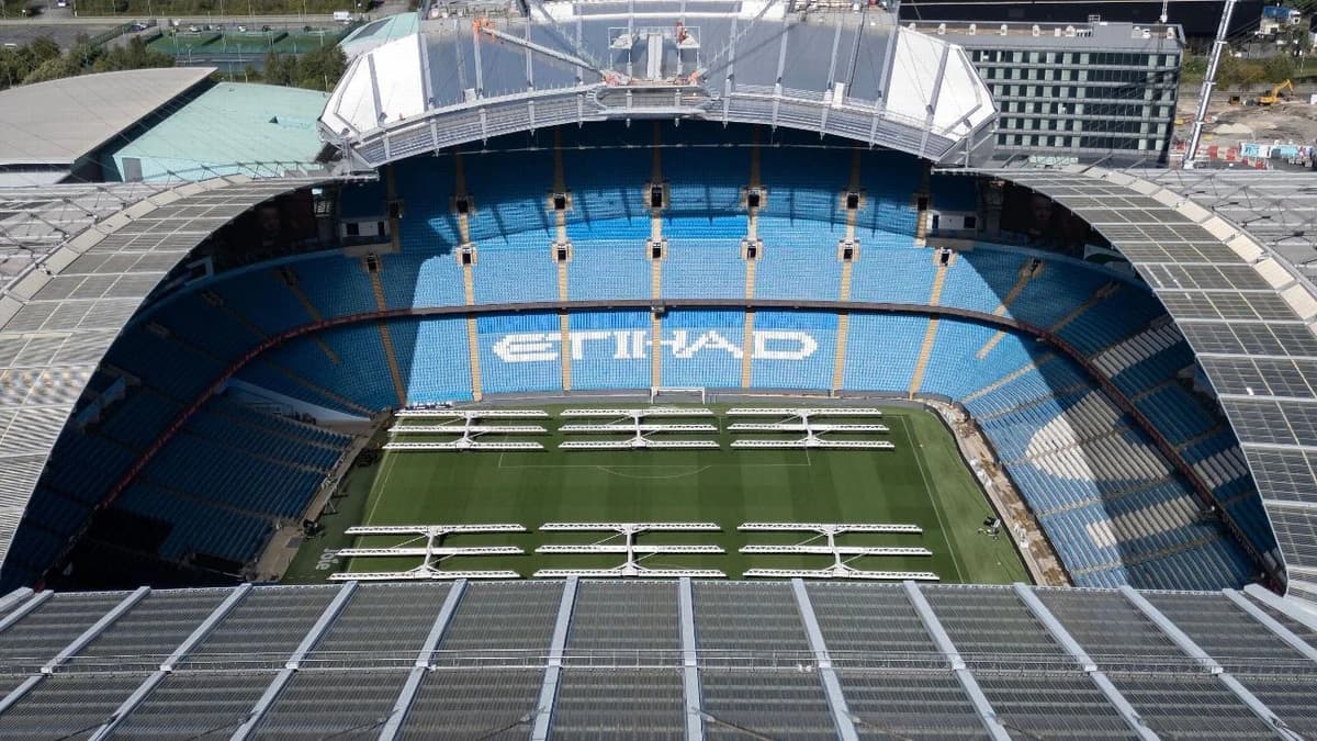 City sponsor Etihad considers legal action vs. PL