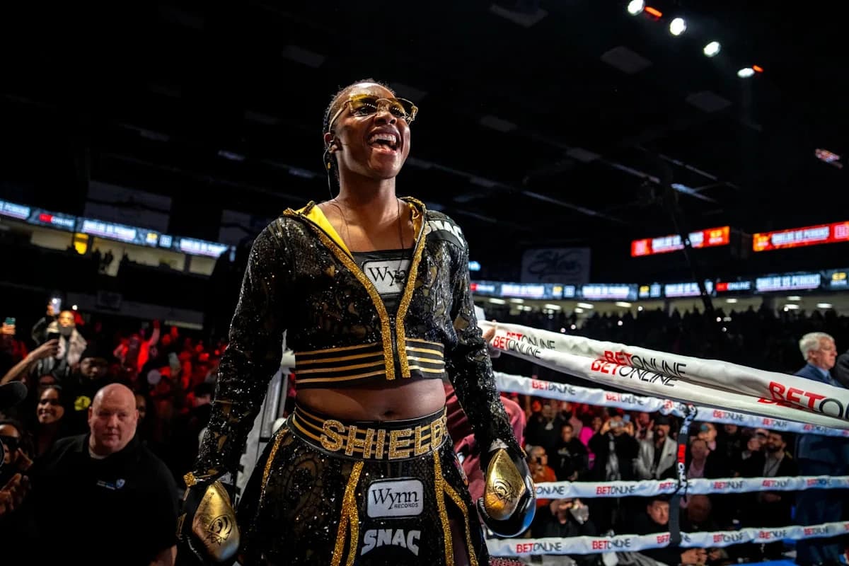 Claressa Shields vs. Kaye Scott live results, round-by-round updates, ring walks, start time for ton
