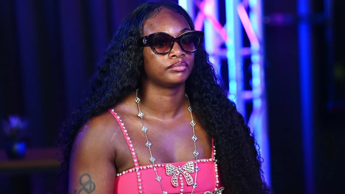 Claressa Shields vs. Kaye Scott Live Updates and Highlights From Today's Boxing Card