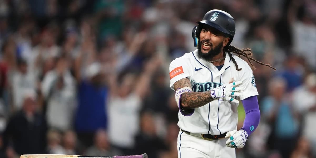 Clutch homers from Raley, Crawford spark dramatic comeback win