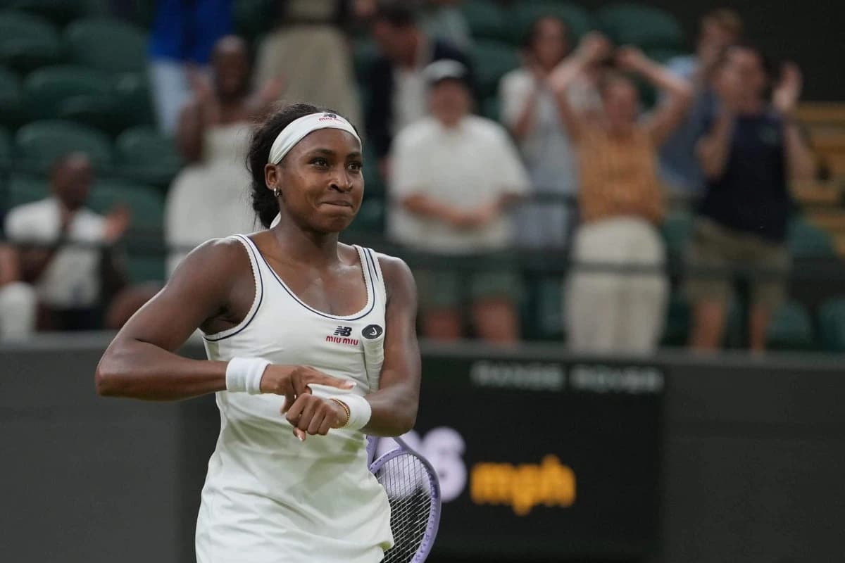 Coco Gauff beats Belinda Bencic and Wimbledon curfew to reach quarterfinals for first time