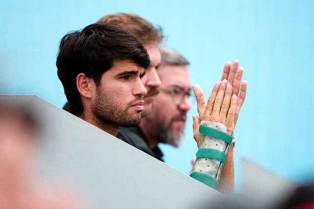 Concerning Carlos Alcaraz injury update as doctors 'raise fears' after Wimbledon withdrawal