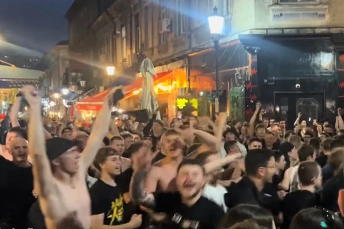 Concertul lui Max Korzh în București provoacă frenezie! Imagini incredibile: Centrul Vechi, plin de
