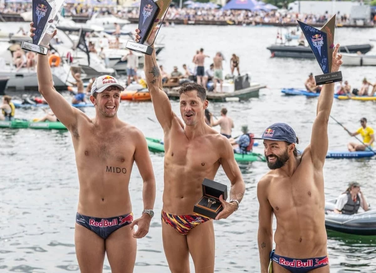 Constantin Popovici – locul 1, Cătălin Preda – locul 3 în etapa a treia a Red Bull Cliff Diving Worl